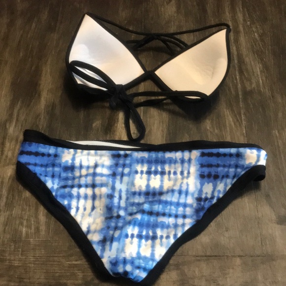 bathing suit - Picture 2 of 2